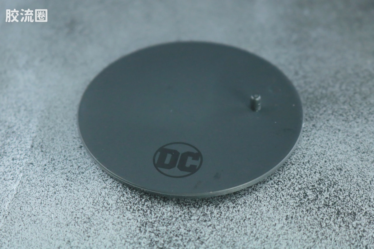 麦克法兰 DC多元宇宙/DC Direct 可动人偶系列 扎克·施奈德版 正义联盟系列 荒原狼  - 图片